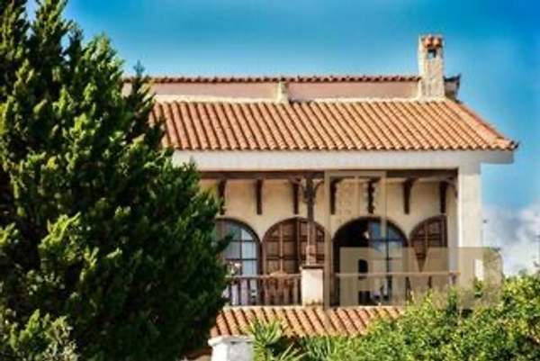 תמונת קסילוקסטרו ואברוסטינה, פלופונס למכירה (0)