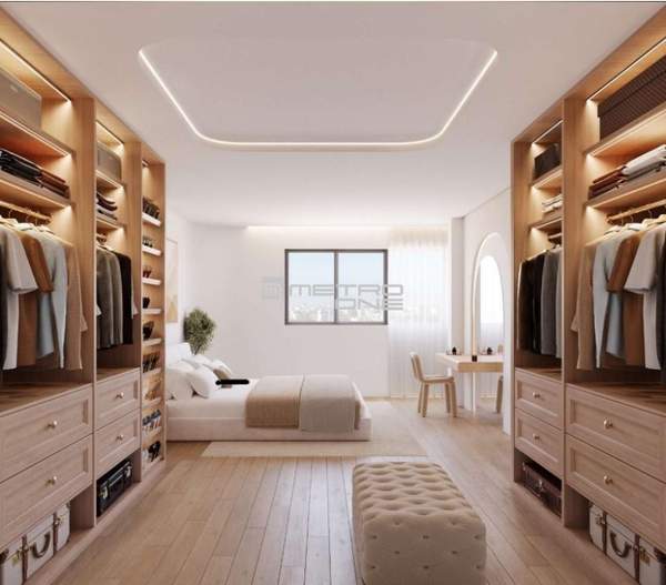 תמונת גליפדה, אתונה למכירה (1)