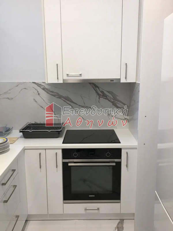 תמונת נאה סימרני, אתונה למכירה