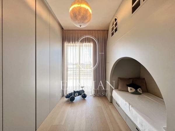 תמונת וולה, וארי - וולה -ווליאגמני, אתונה למכירה (1)