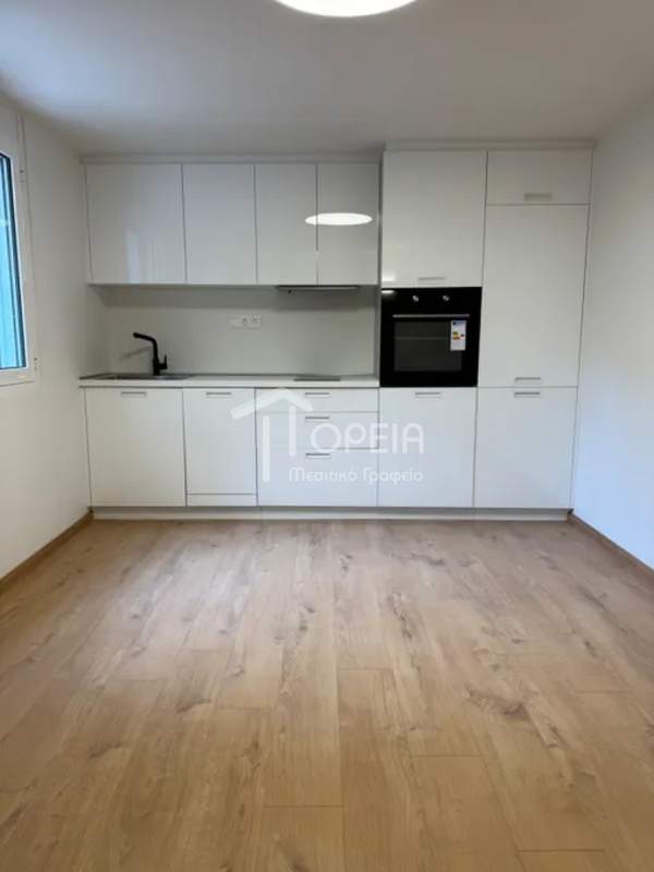 תמונת גליפדה, אתונה למכירה (0)