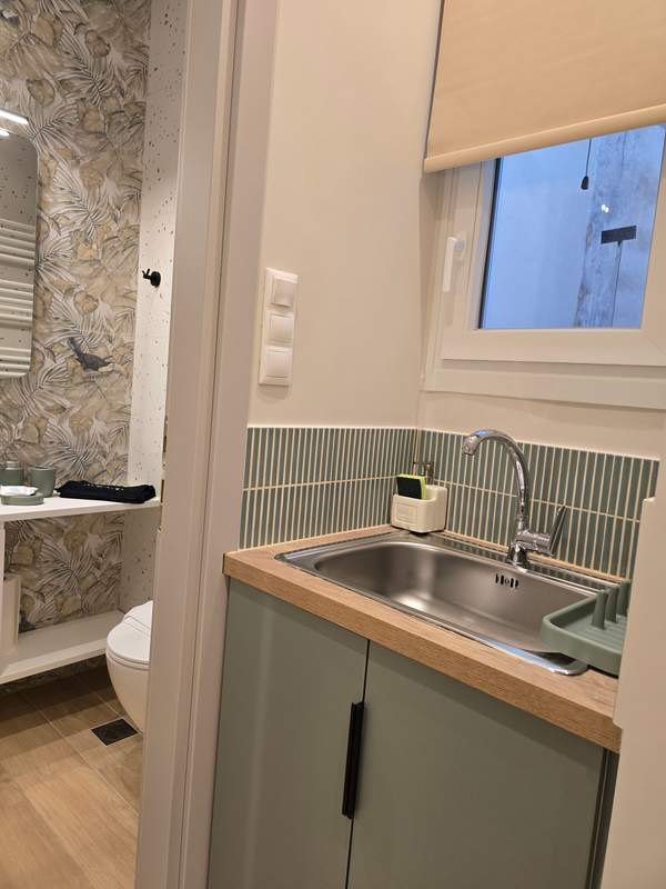 תמונת מרכז, פיראוס, אתונה למכירה (1)