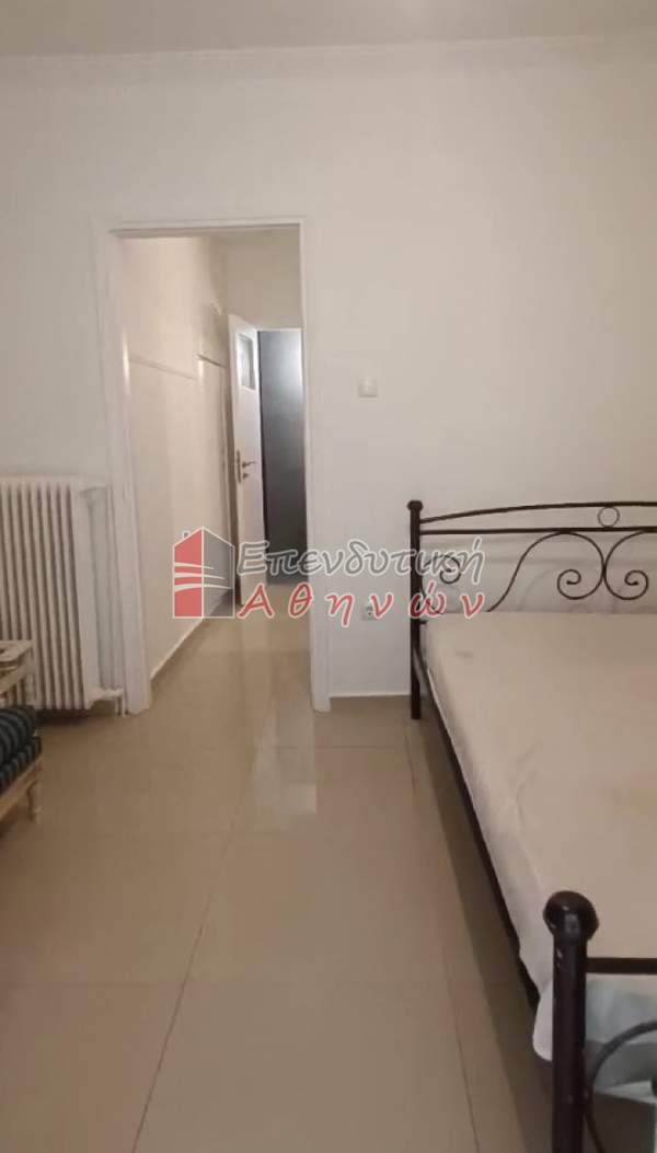 תמונת קאטו פטיסיה, אתונה למכירה