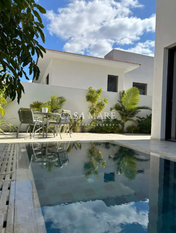 תמונת אנגומי, ניקוסיה למכירה