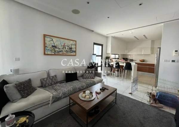 תמונת סטרולובוס, ניקוסיה למכירה