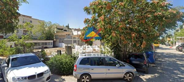 תמונת מרוסי, אתונה למכירה