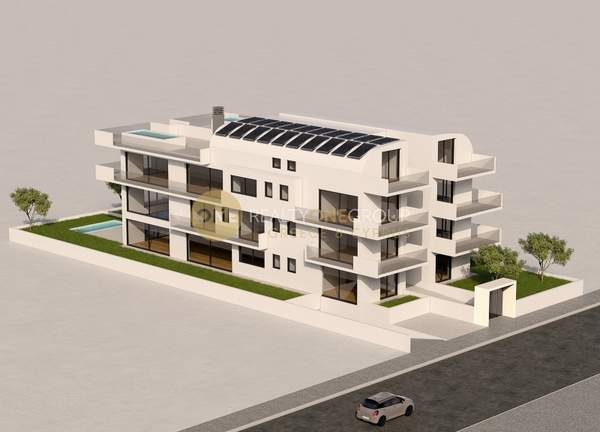 תמונת גליפדה, אתונה למכירה (1)