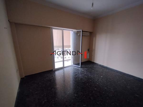 תמונת איליופולי, אתונה למכירה (0)