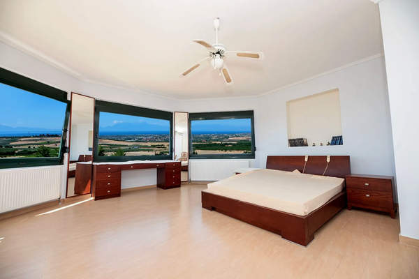 תמונת נאה פרופונדיטה, כלקידיקי למכירה