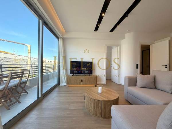 תמונת מרכז, פיראוס למכירה (1)