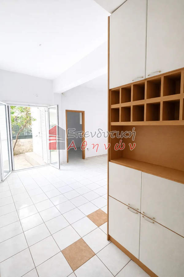 תמונת איליופולי, אתונה למכירה (0)