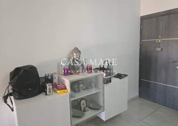 תמונת לקאטמיה למכירה