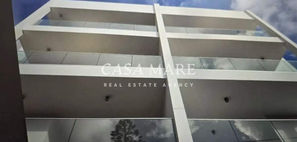 תמונת סטרולובוס, ניקוסיה למכירה