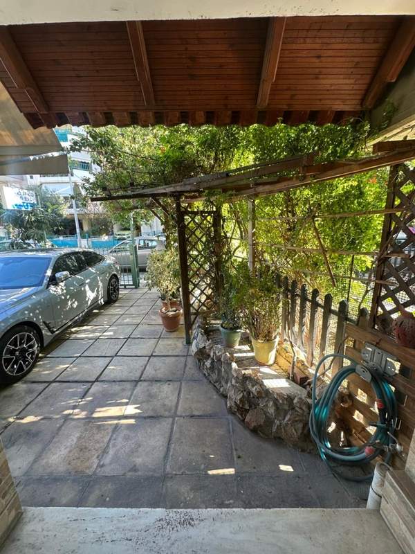 תמונת קליתיאה, אתונה למכירה