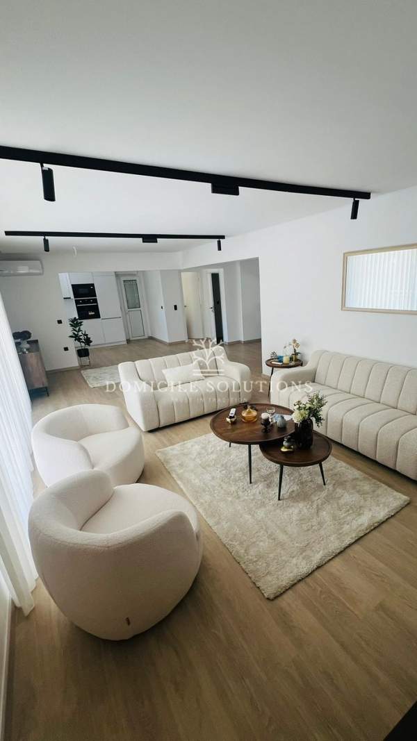 תמונת גליפדה, אתונה למכירה (0)