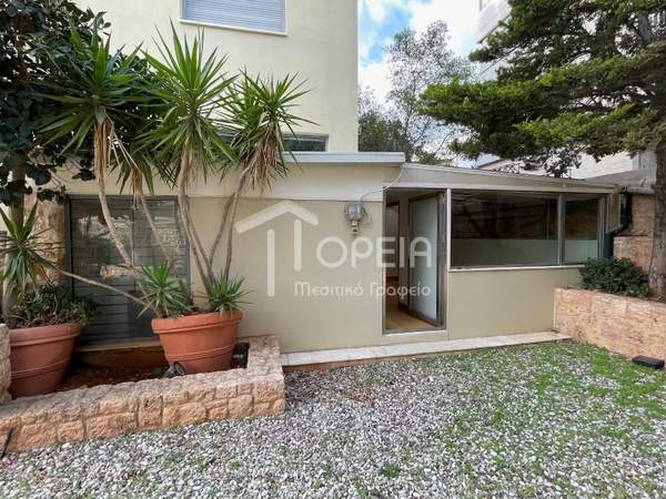 תמונת גליפדה, אתונה למכירה