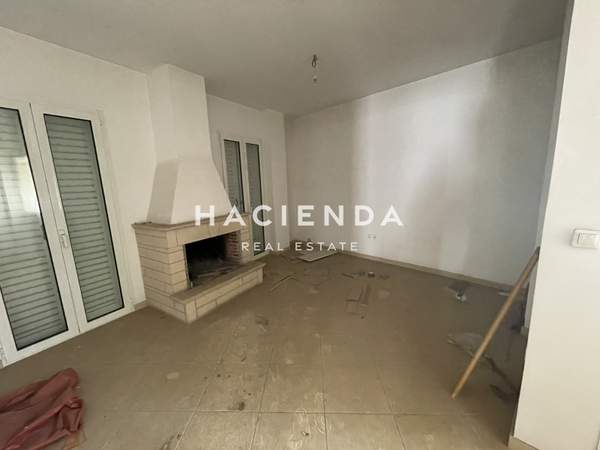 תמונת אטיקי, רשות מקומית אתונה למכירה (0)