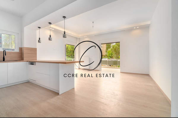 תמונת גליפדה, אתונה למכירה (0)