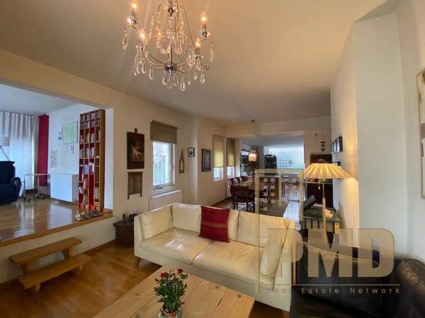 תמונת וולה, וארי - וולה -ווליאגמני, אתונה למכירה (0)