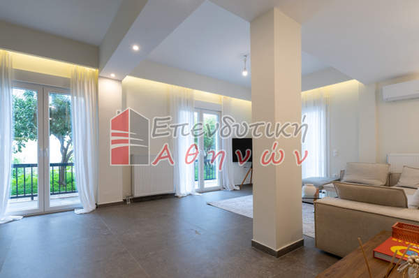 תמונת גליפדה, אתונה למכירה