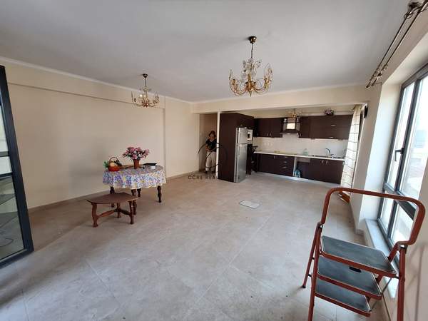 תמונת אורופוס, אתונה למכירה (0)