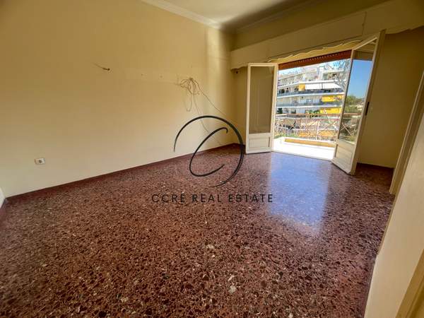 תמונת נאה פאלירו, אתונה למכירה