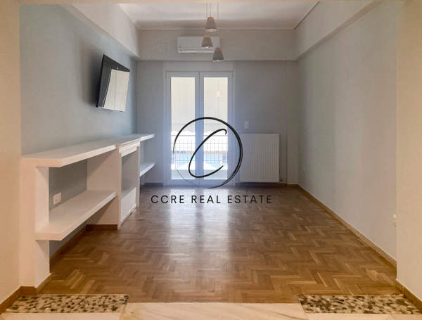 תמונת נאוס קוסמוס, אתונה למכירה (0)