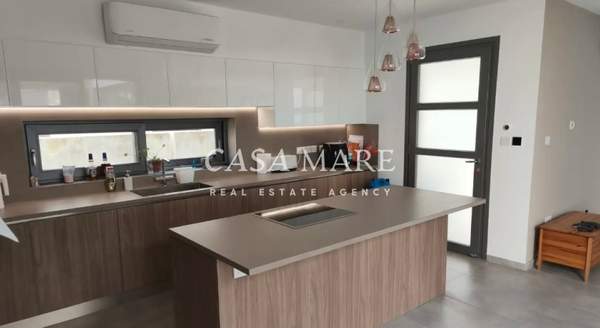 תמונת לקאטמיה למכירה (0)