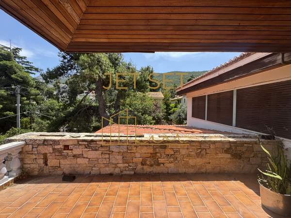 תמונת דיוניסוס, אתונה למכירה (1)