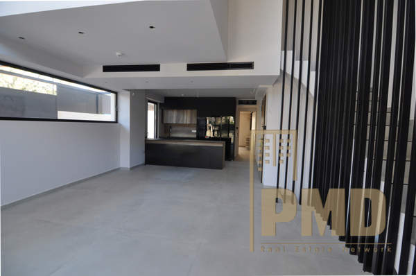 תמונת וולה, וארי - וולה -ווליאגמני, אתונה למכירה (1)