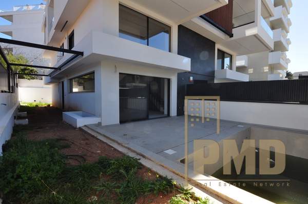 תמונת וולה, וארי - וולה -ווליאגמני, אתונה למכירה (0)