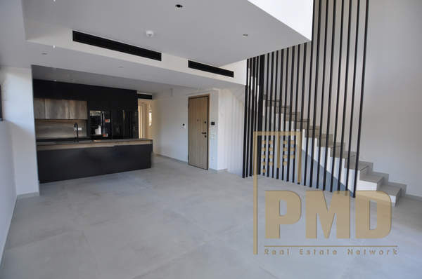 תמונת וולה, וארי - וולה -ווליאגמני, אתונה למכירה (0)