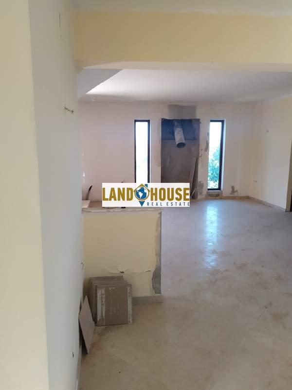 תמונת אגיה טריאדה - קיריונה - אמנטוס, רתמינון למכירה (0)