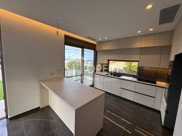 תמונת סרוניקוס, אתונה למכירה (1)