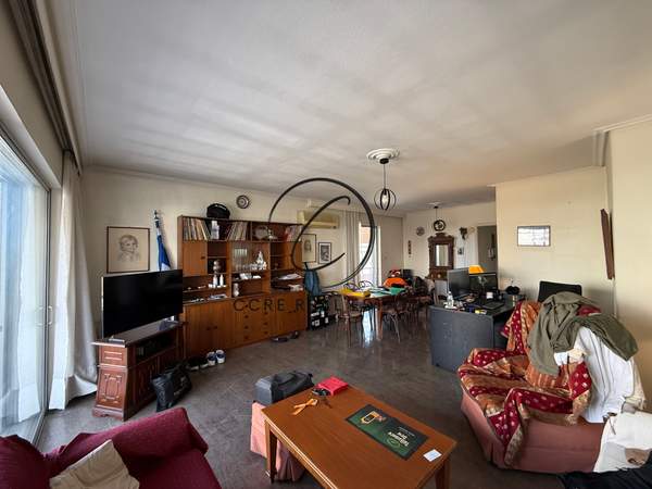 תמונת אגיה פארסקבי, אתונה למכירה (1)