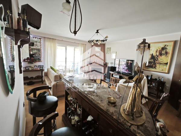 תמונת אגיוס דימיטרוס, אתונה למכירה