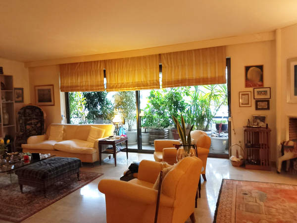 תמונת קולונאקי, אתונה למכירה (0)