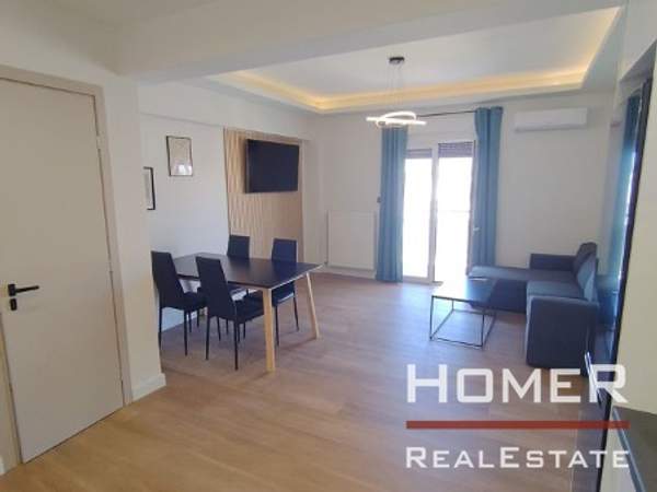 תמונת גליפדה, אתונה למכירה