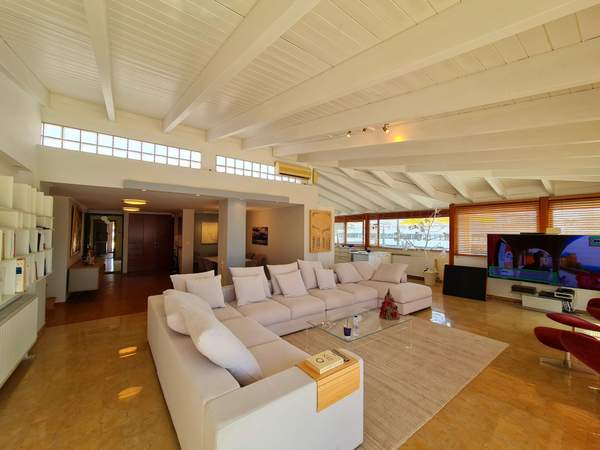 תמונת ווליאגמני, וארי - וולה -ווליאגמני, אתונה למכירה