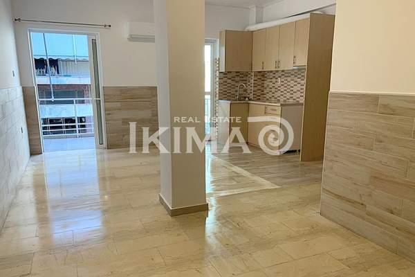 תמונת אנו פטרלונה, רשות מקומית אתונה למכירה (0)