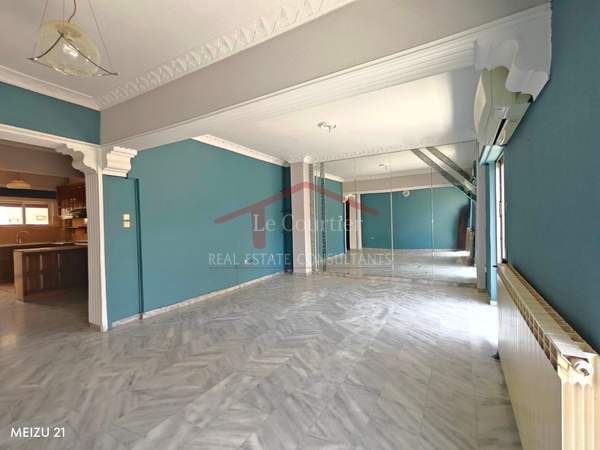 תמונת וירונס, אתונה למכירה (1)