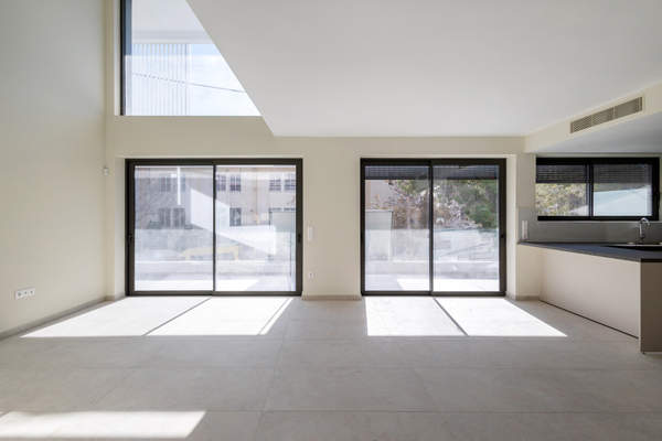 תמונת אגיוס דימיטרוס, אתונה למכירה (1)