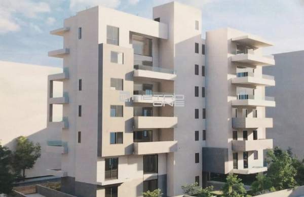 תמונת אלימוס, אתונה למכירה (1)