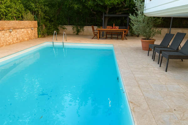 תמונת קיפיסיה, אתונה למכירה (1)