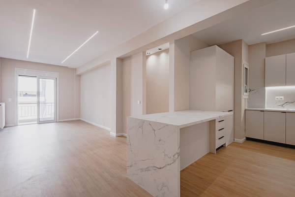 תמונת נאה סימרני, אתונה למכירה (1)