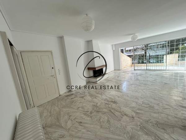 תמונת פפקי, אתונה למכירה (0)