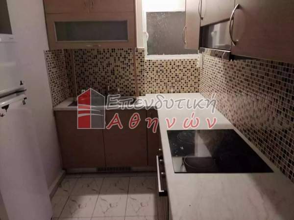 תמונת נאה סימרני, אתונה למכירה