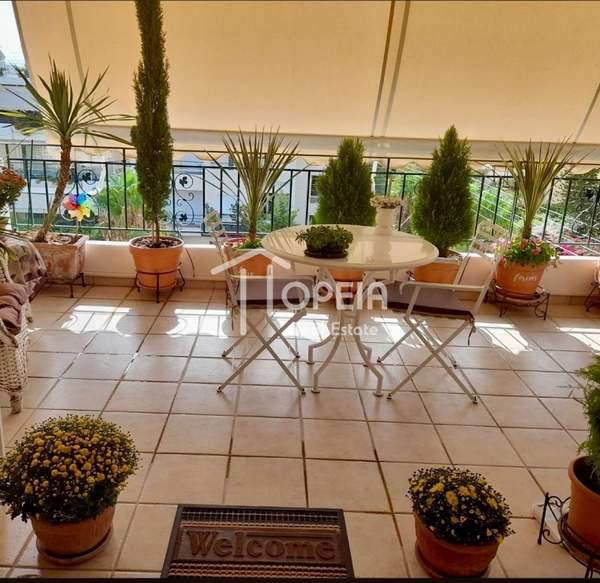 תמונת גליפדה, אתונה למכירה (1)