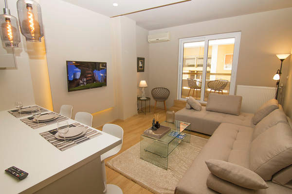 תמונת אמפלוקיפי, רשות מקומית אתונה למכירה (1)