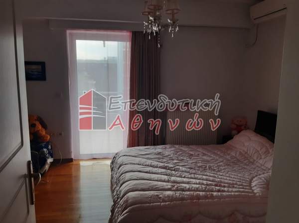 תמונת אמפלוקיפי, רשות מקומית אתונה למכירה